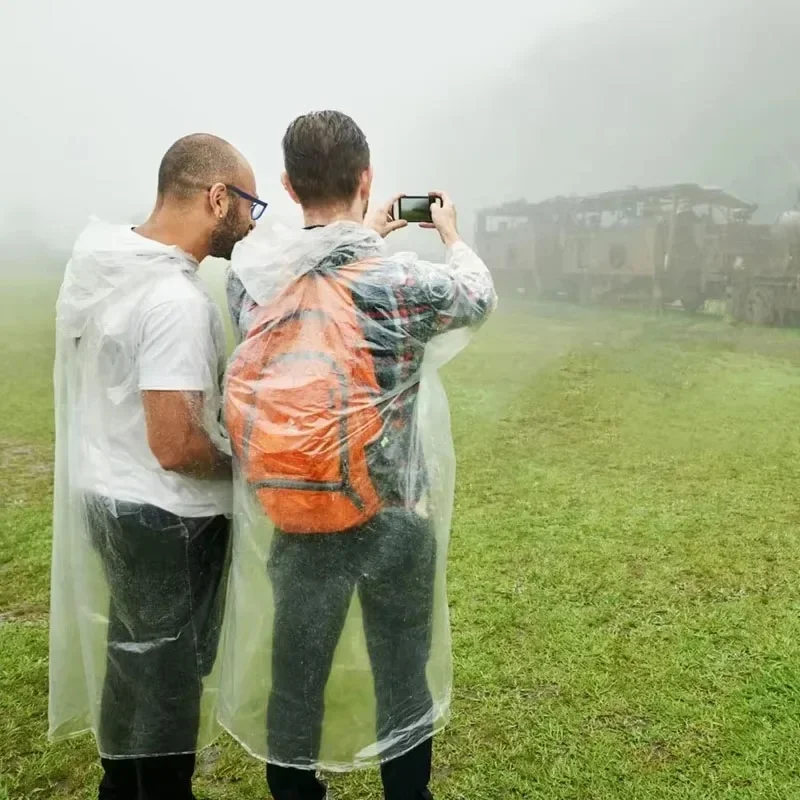 Emergency Poncho Rain - 5/10 ชิ้น เสื้อกันฝนแบบใช้แล้วทิ้ง ขนาดกะทัดรัด น้ำหนักเบา สำหรับใช้ในกรณีฉุกเฉิน